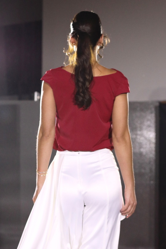 Blusa Carmesí